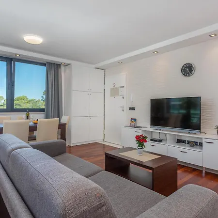 Apartment Stunning In With Kitchen